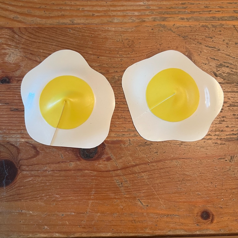 Latex egg pasties